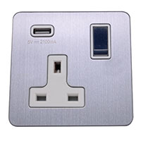 13A Socket + USB - 1 Gang - Brushed Chrome (White) - Screw Less Flat Plate - 3888302